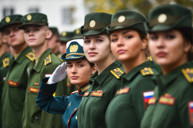 Выпускникам. Поступление в высшие военные учебные заведения.
